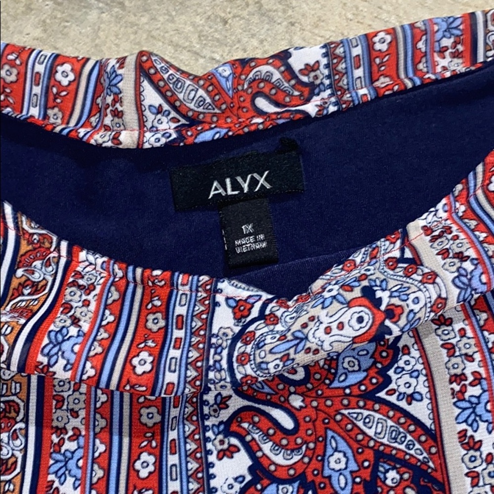 Alyx Shirt Blouse Top with Paisley Pattern sz 1X - Picture 3 of 3
